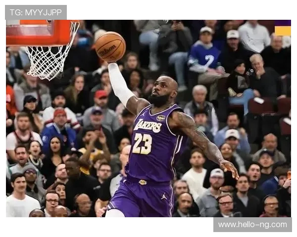 湖人詹姆斯率队逆转勇士迎来赛季关键胜利